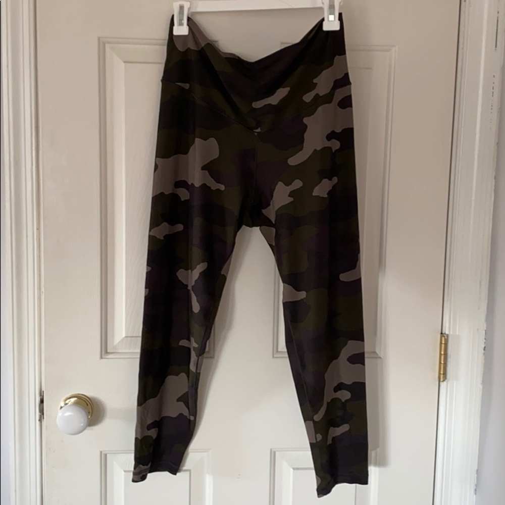 Aerie Offline Camo Leggings